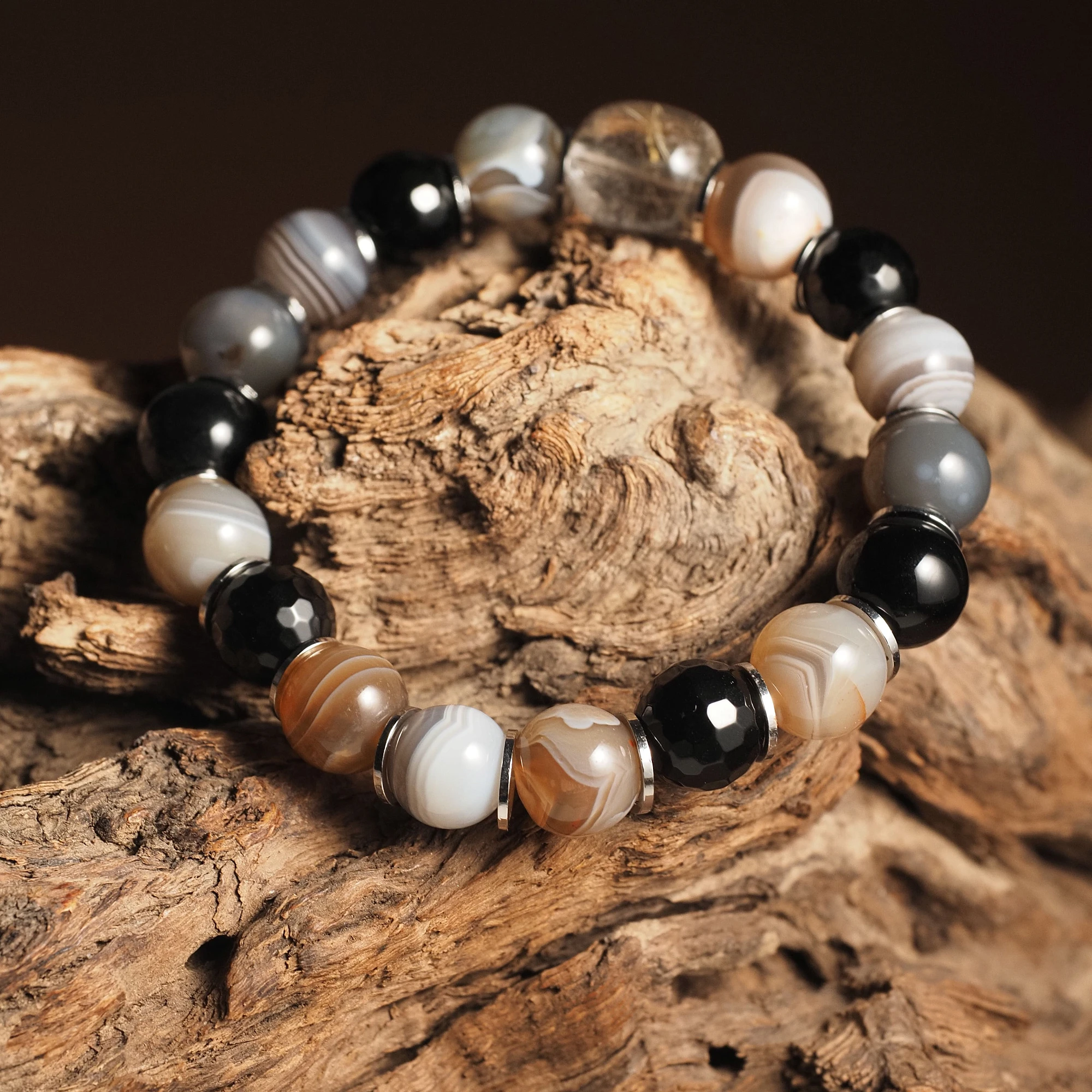 Браслет лаконичный для 28-го числа рождения