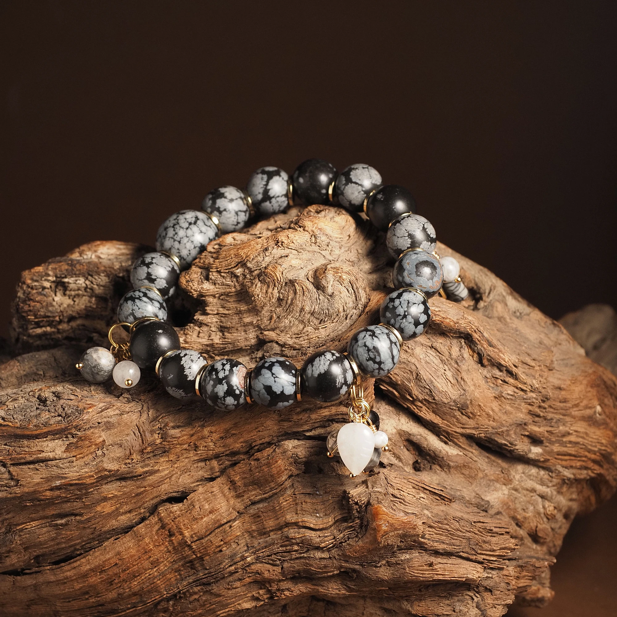 Браслет женский из Снежного Обсидиана и Яшмы №1