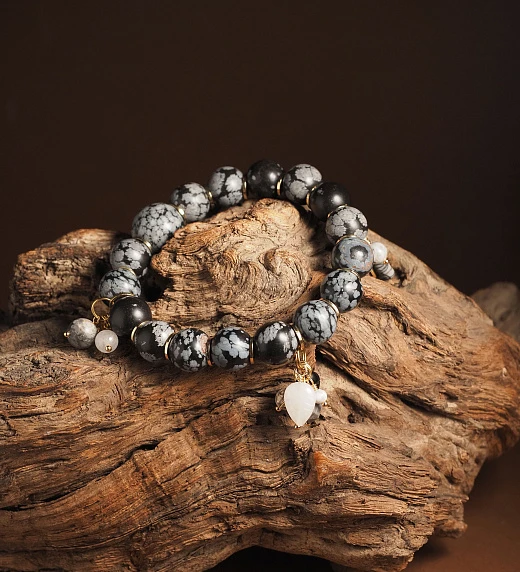 Браслет женский из Снежного Обсидиана и Яшмы №1