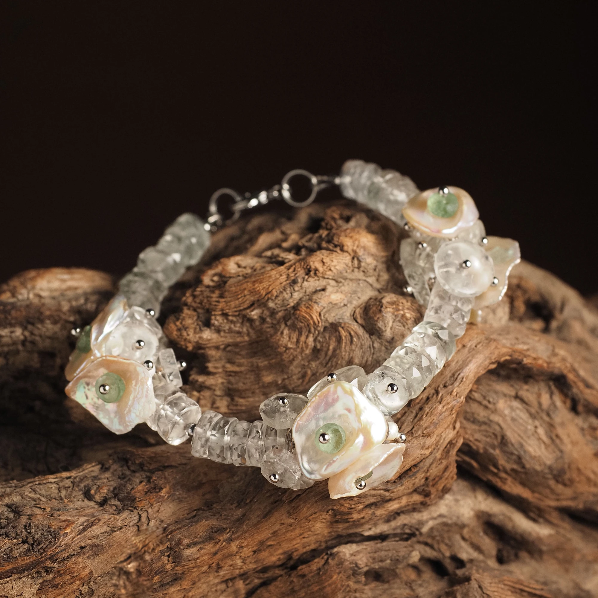 Браслет женский из Жемчуга и зеленого Аметиста