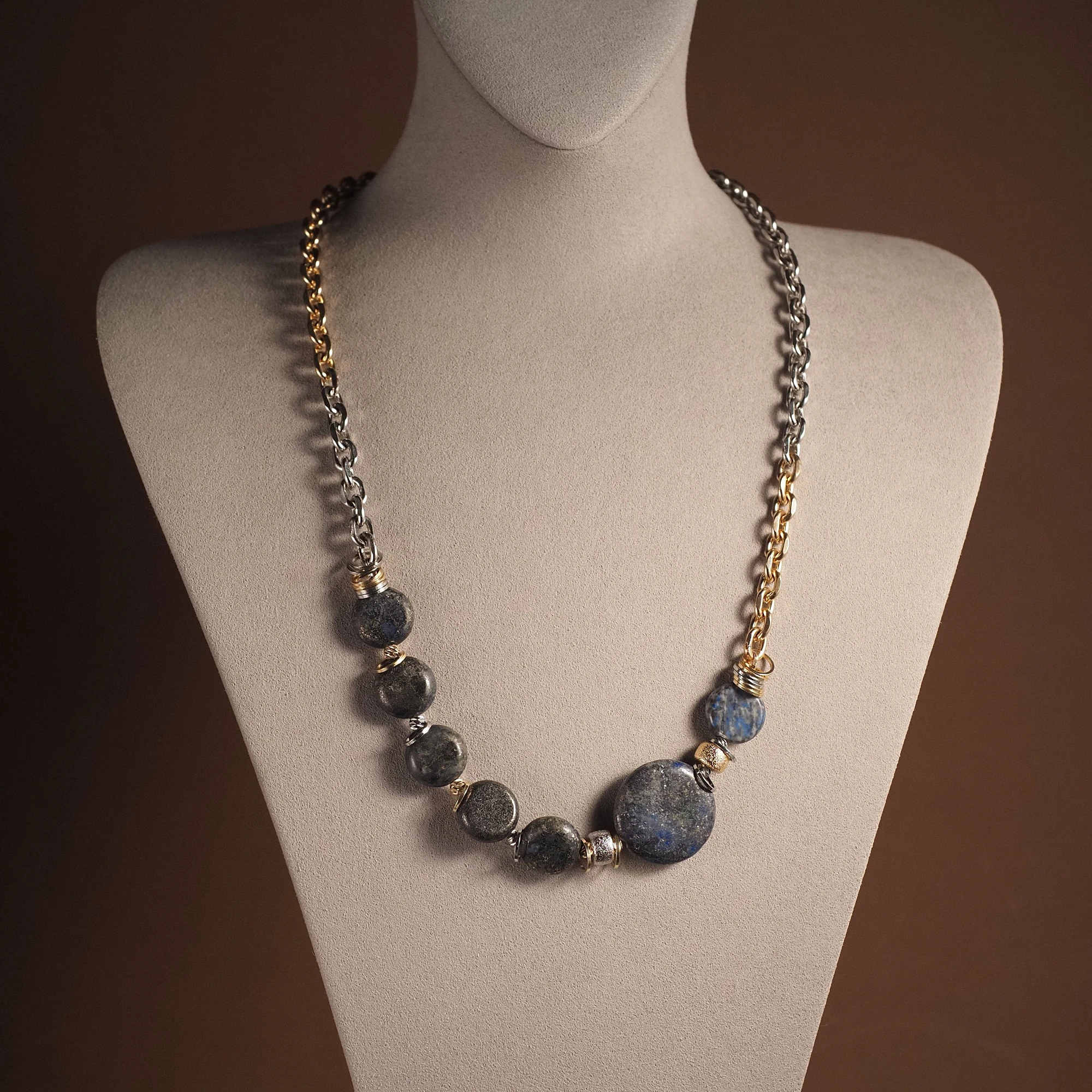 Колье из Лазурита