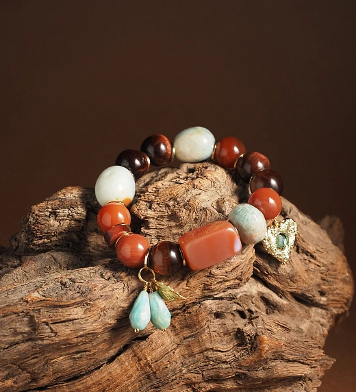 Браслет женский из Амазонита, Бычьего глаза и Сердолика №2