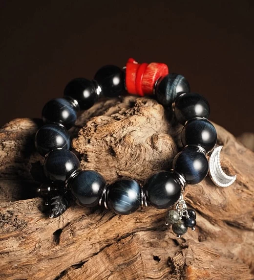 Браслет женский из Соколиного глаза, Коралла и Тигрово-Соколиного глаза