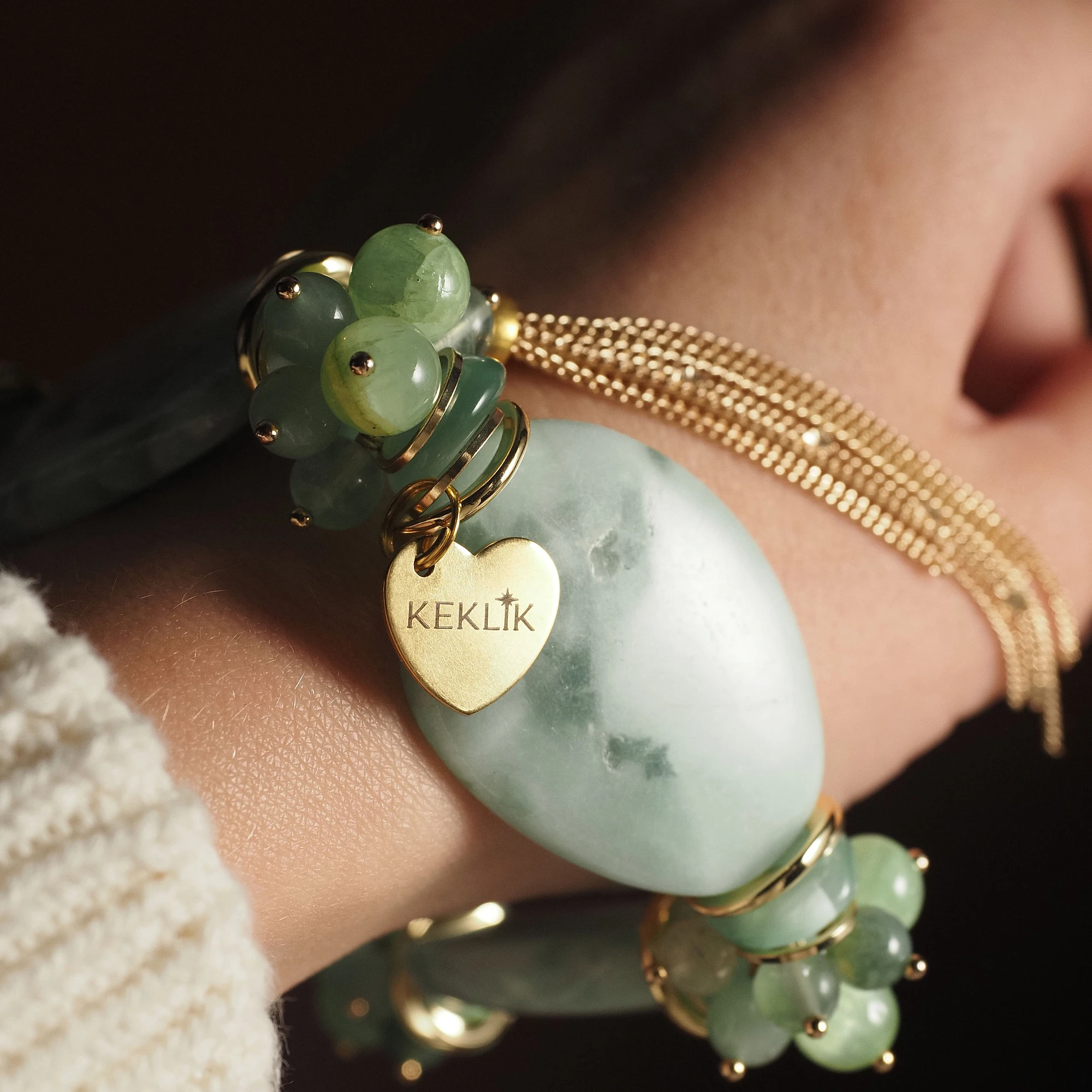 Браслет женский из Диопсида, Оникса и Пренита