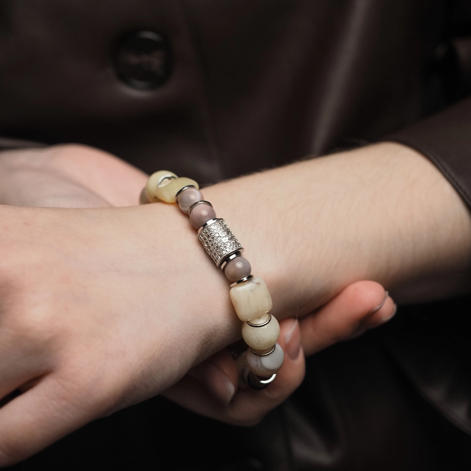 Браслет из Агата и Опала лаконичный