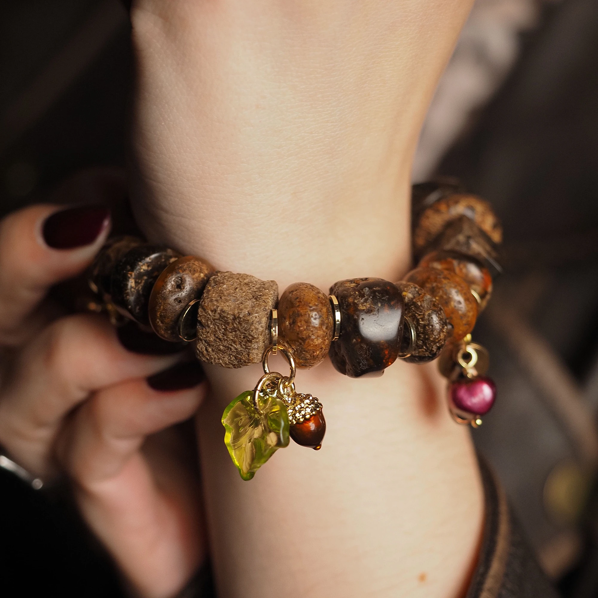 Браслет женский из Янтаря