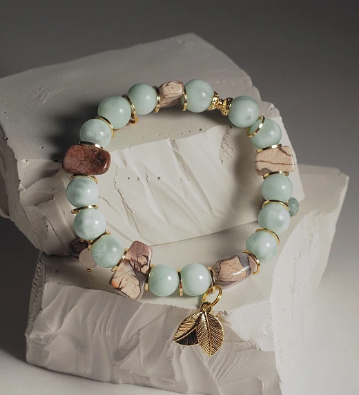 Браслет женский из Диопсида и Яшмы