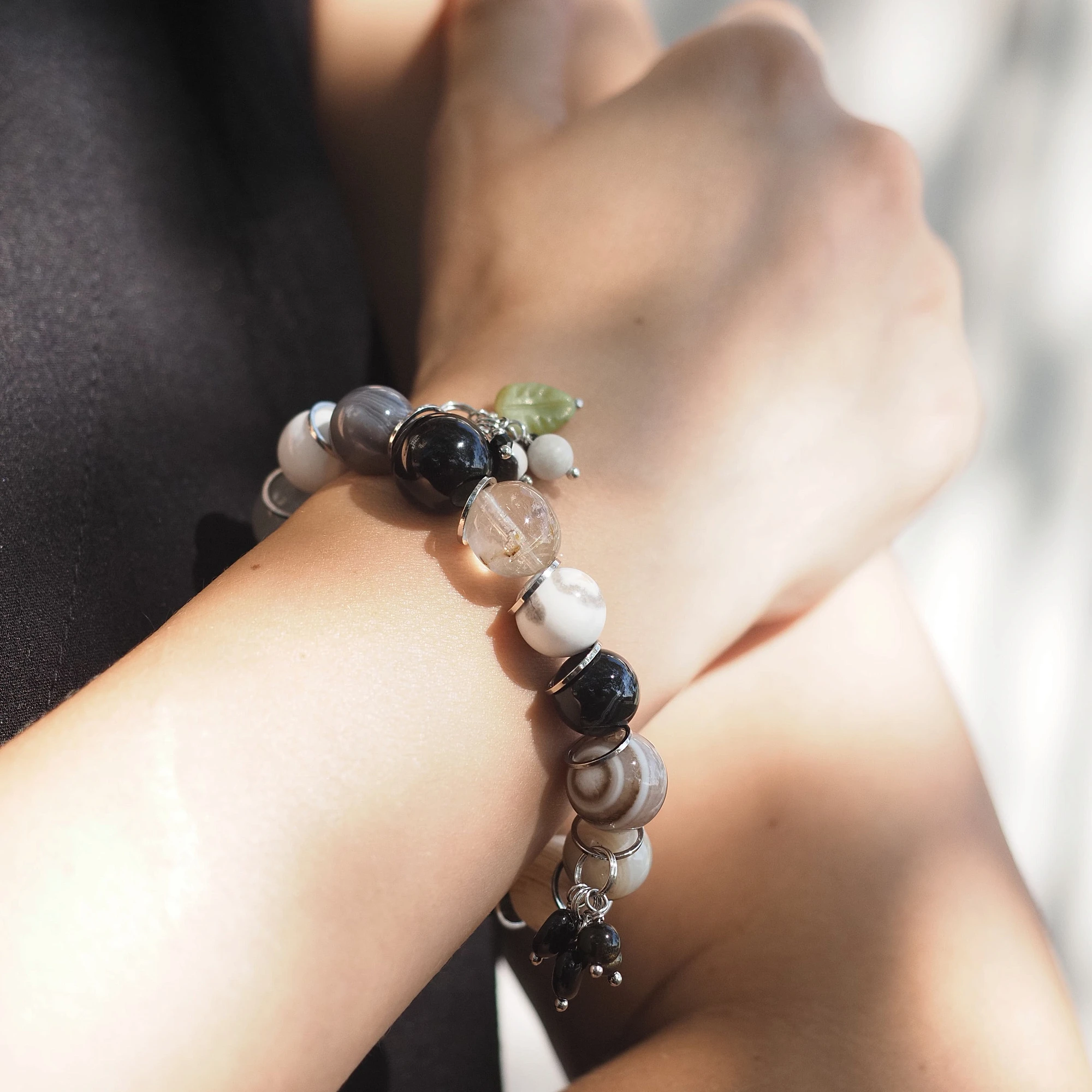 Браслет женский для 28-го числа рождения