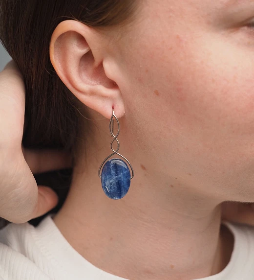 Серьги из Кианита