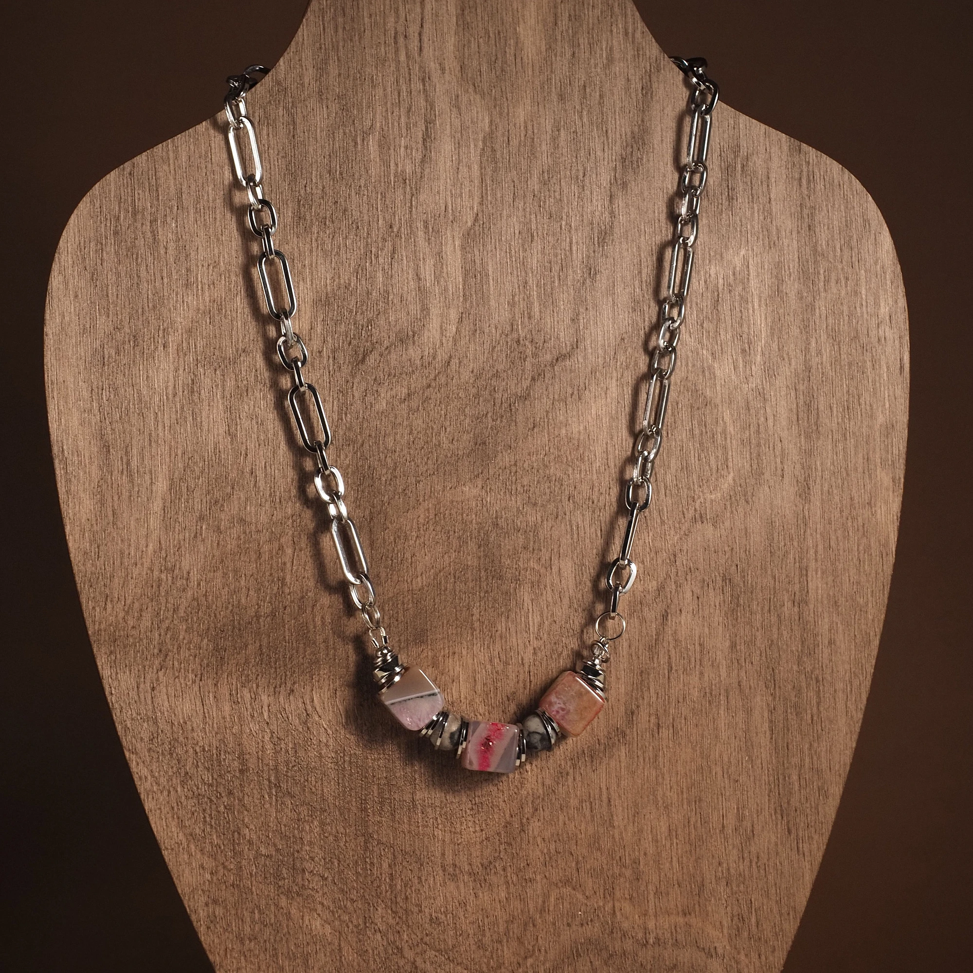 Чокер женский из Агата и Яшмы №2