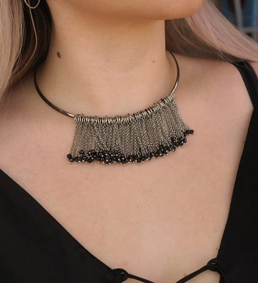 Чокер женский из Шпинели