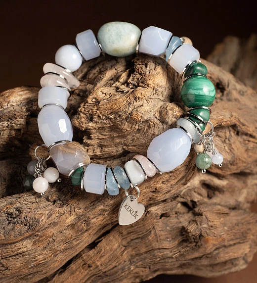 Браслет женский из Аквамарина, Берилла, Малахита, Сапфирина и Халцедона