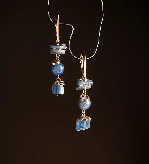 Серьги из Кианита
