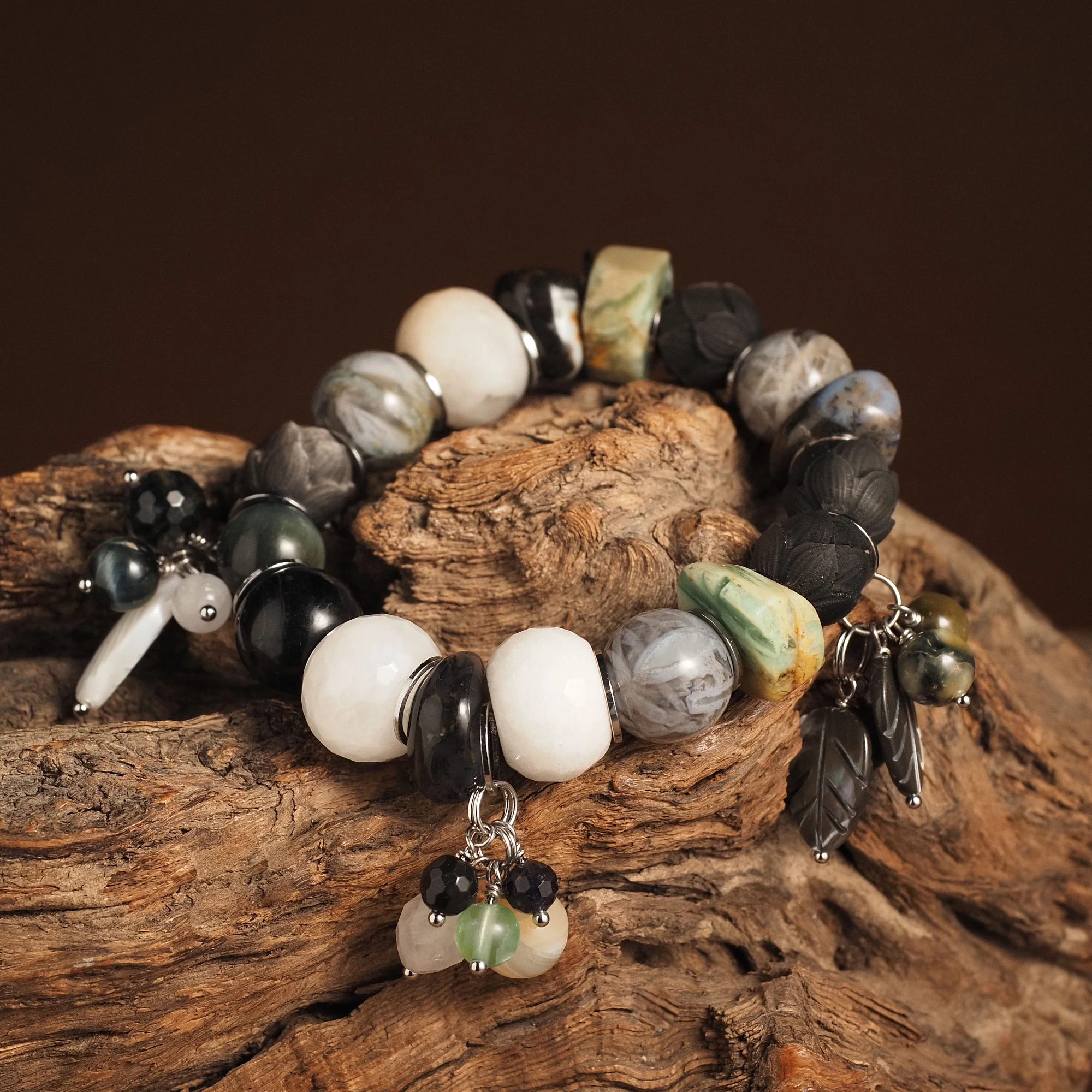 Браслет женский из Агата, Обсидиана и Соколиного глаза