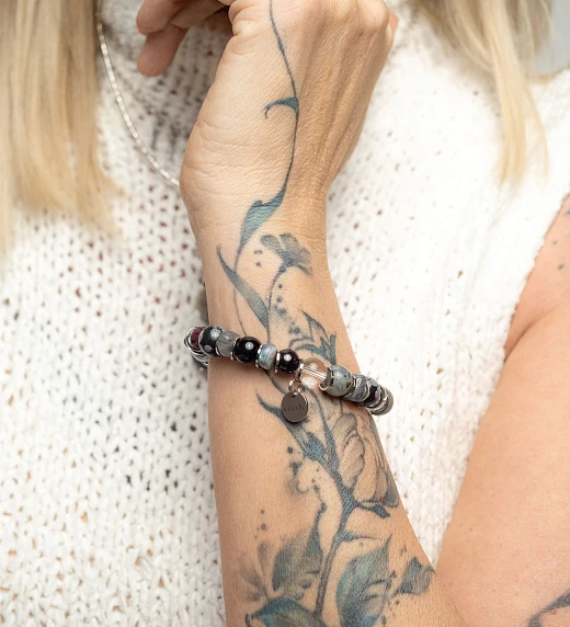 Браслет лаконичный из Горного хрусталя, Граната, Лабрадора, Лунного камня и Обсидиана