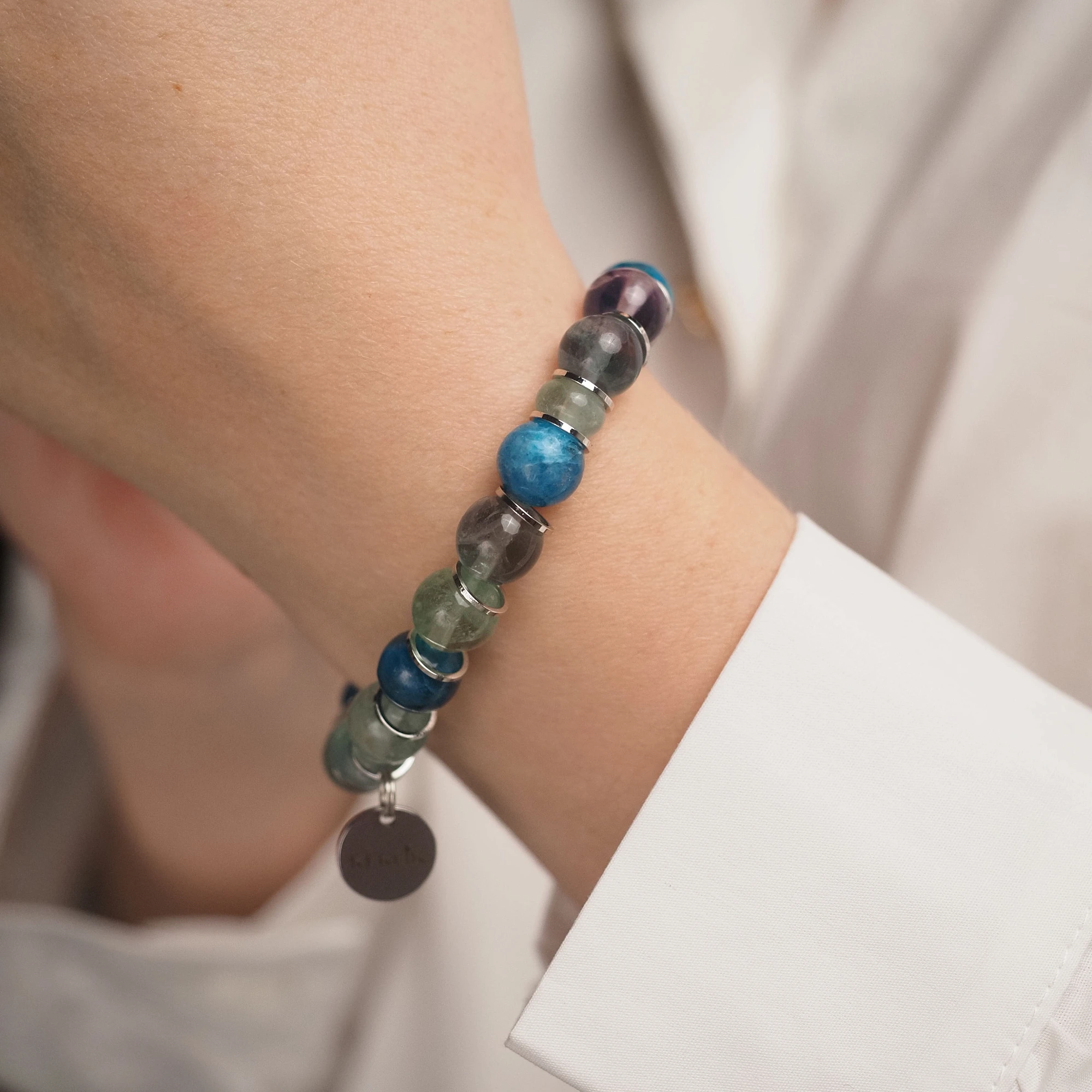 Браслет лаконичный для 17-го числа рождения