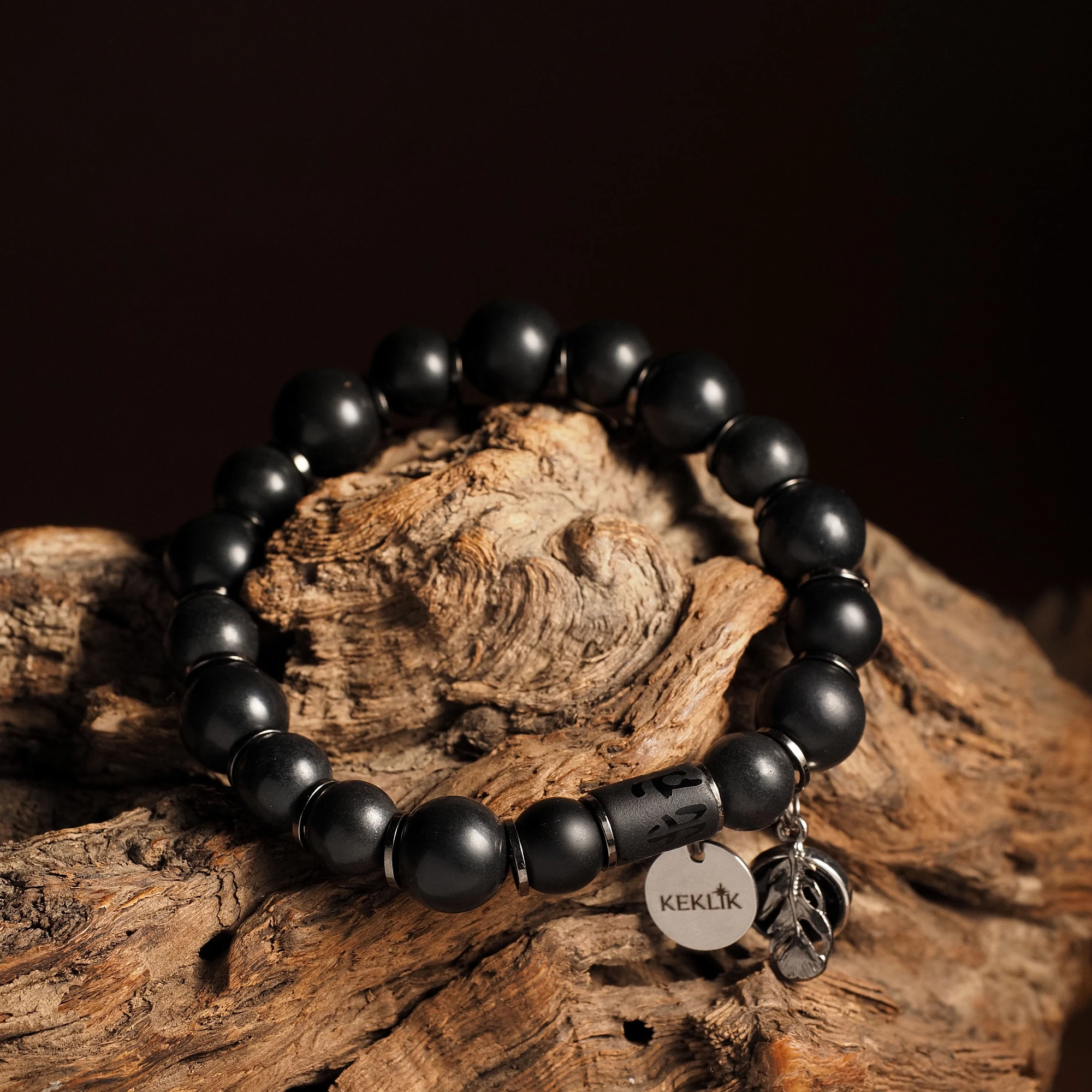 Браслет из Шунгита лаконичный