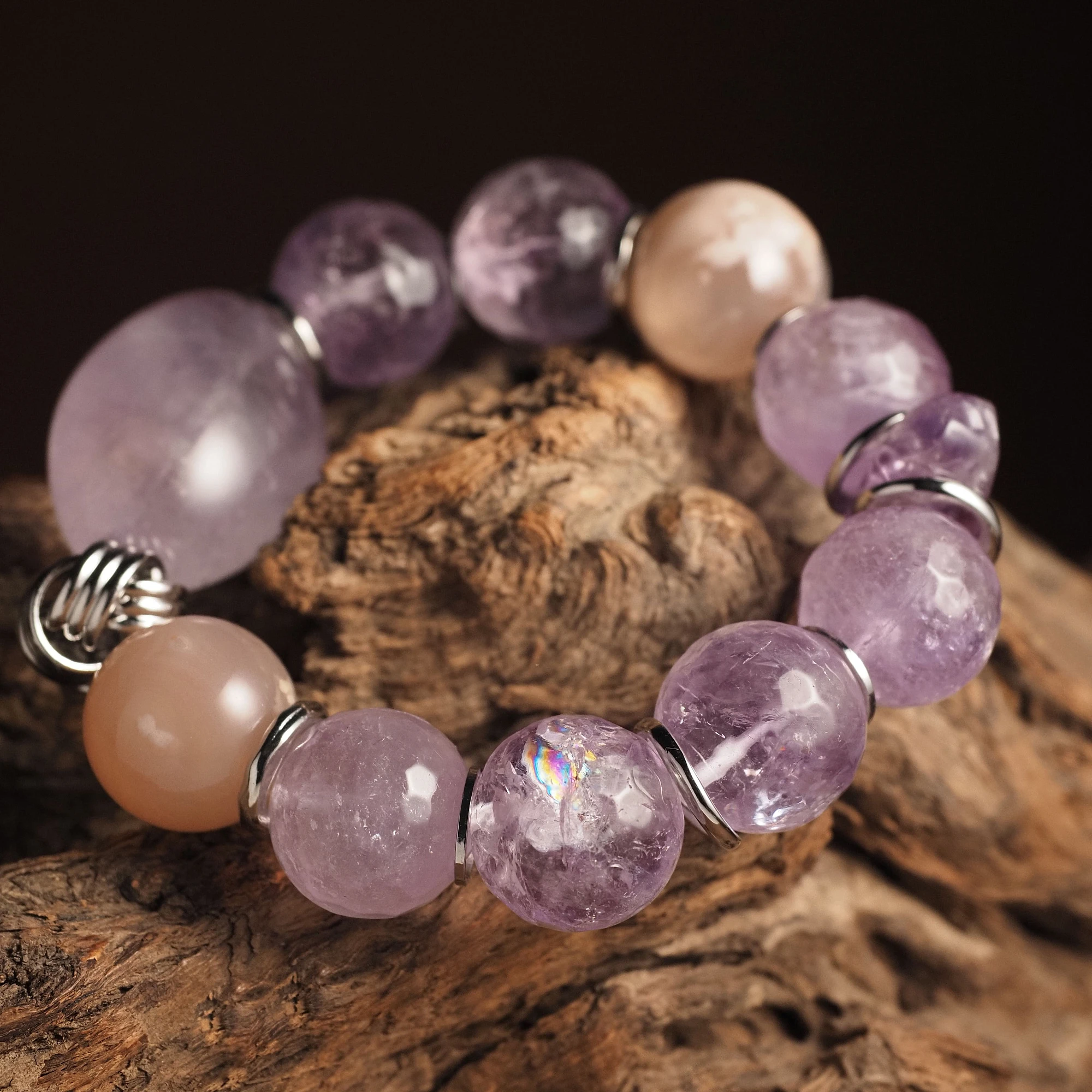 Браслет женский из Аметиста и Сакурового Агата