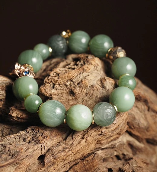 Браслет женский из Нефрита