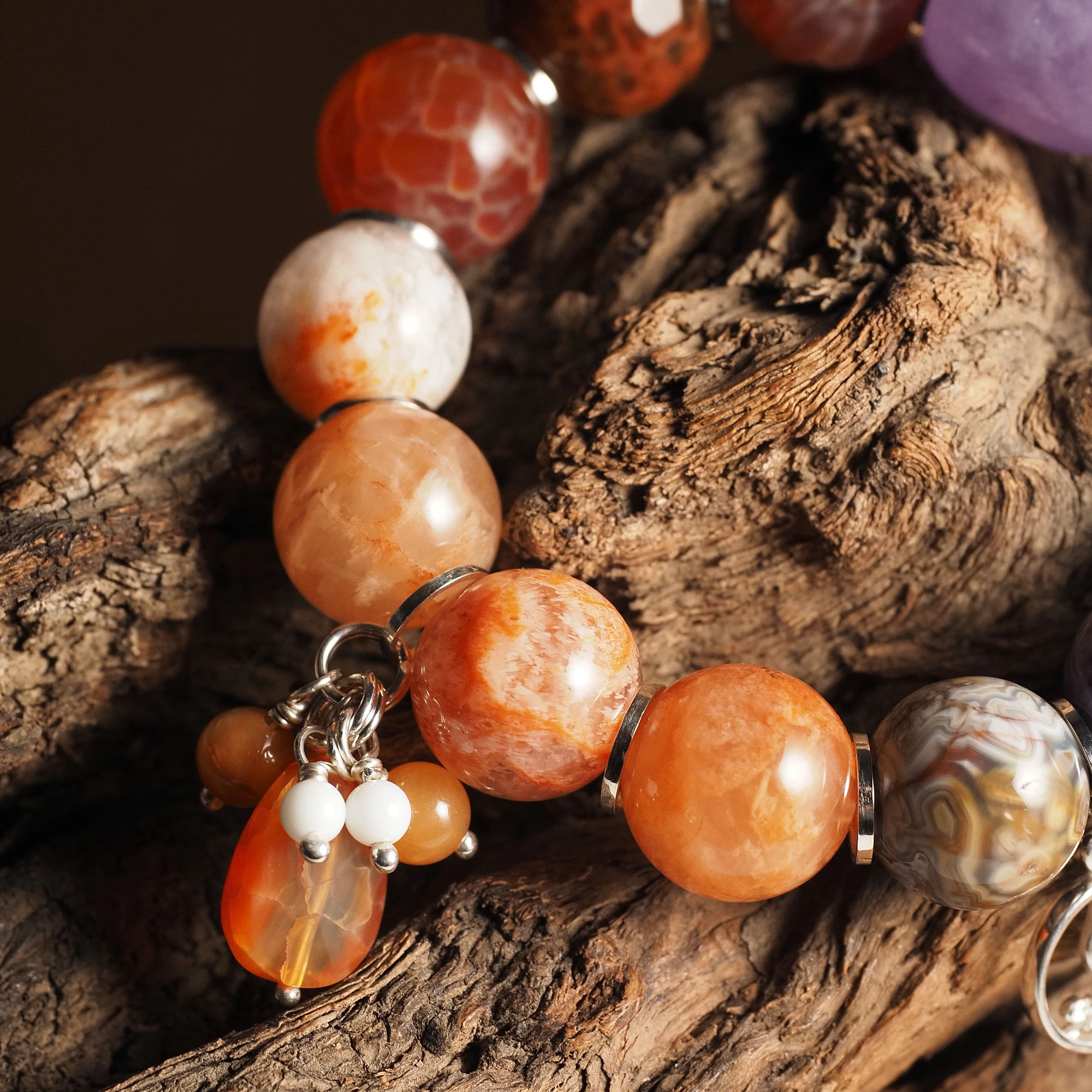 Браслет из Агата, Аметиста и Чароита женский