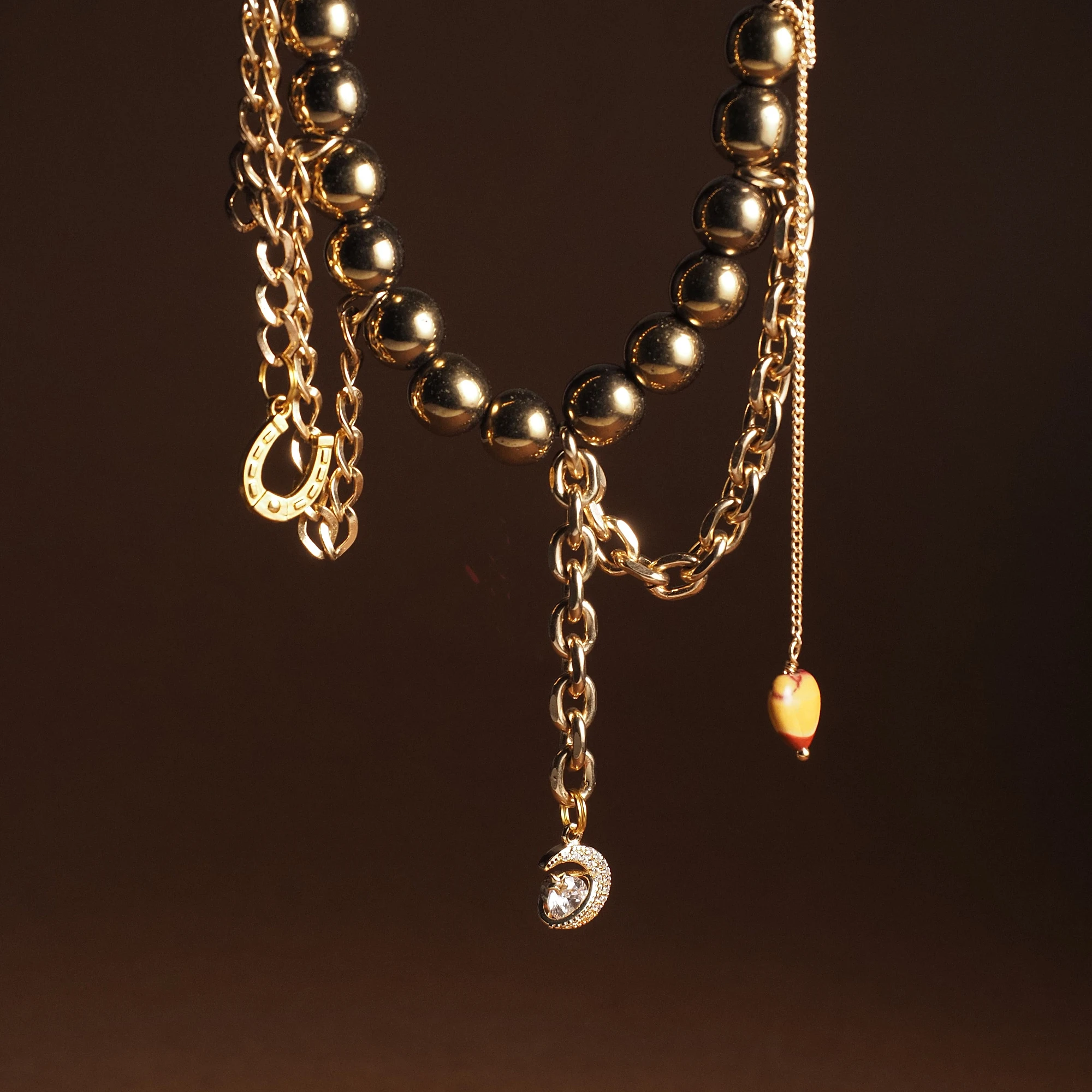 Чокер женский из Гематита №3