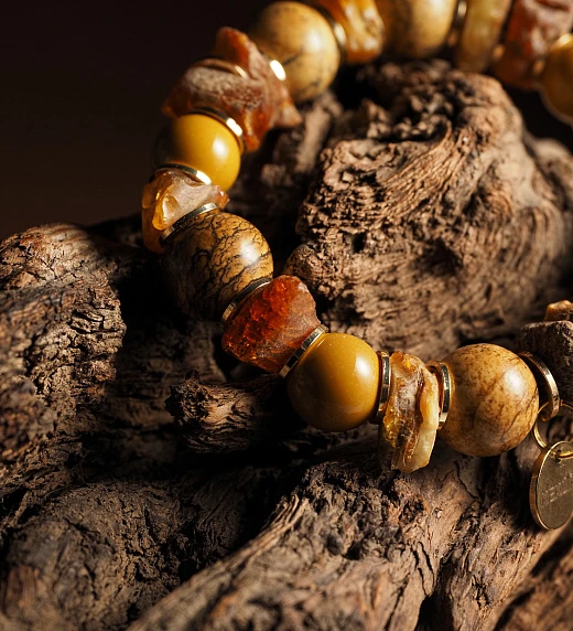 Браслет лаконичный для 19-го числа рождения