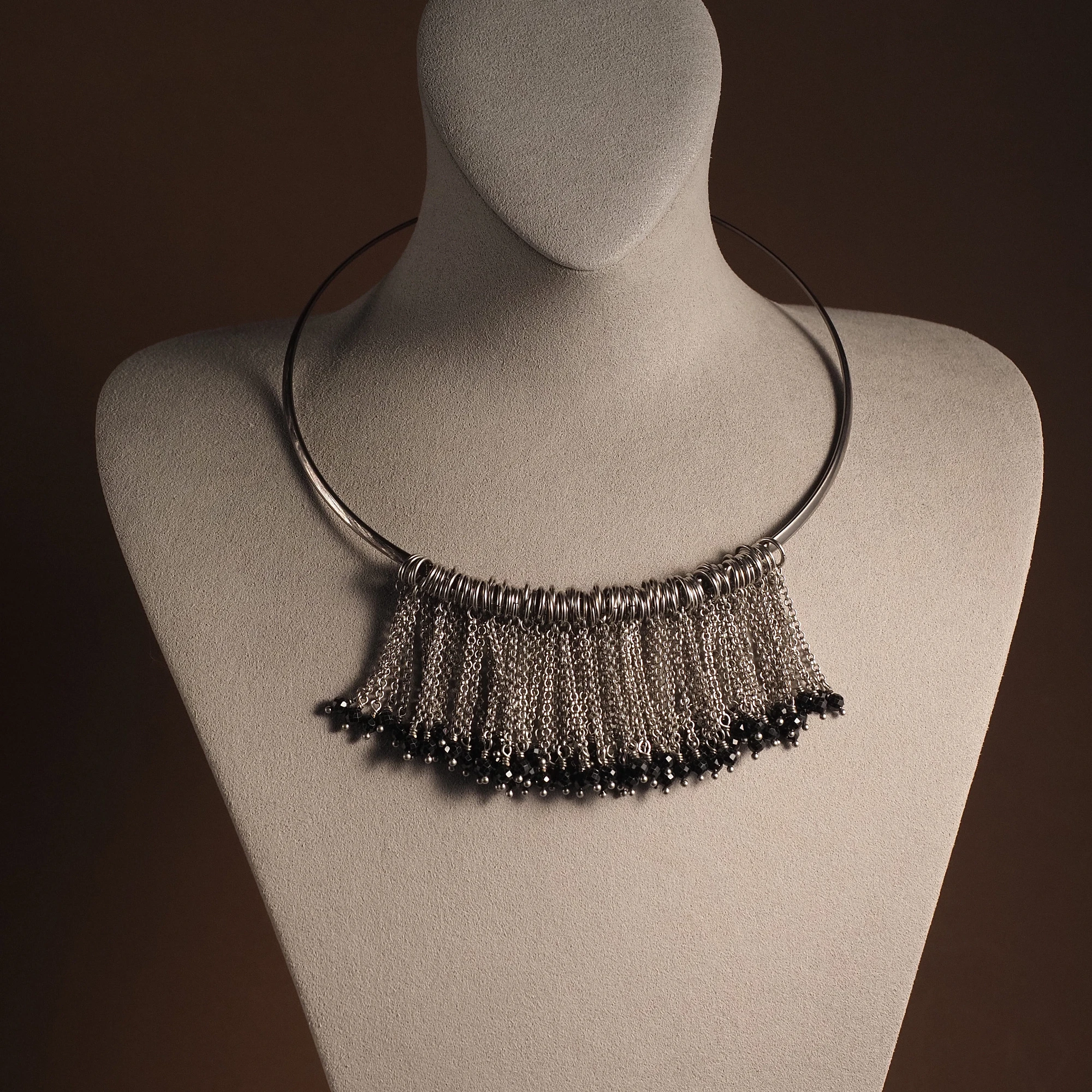 Чокер женский из Шпинели