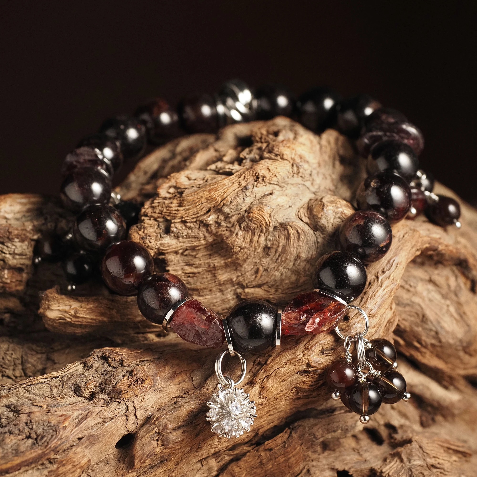 Браслет женский из Граната №2