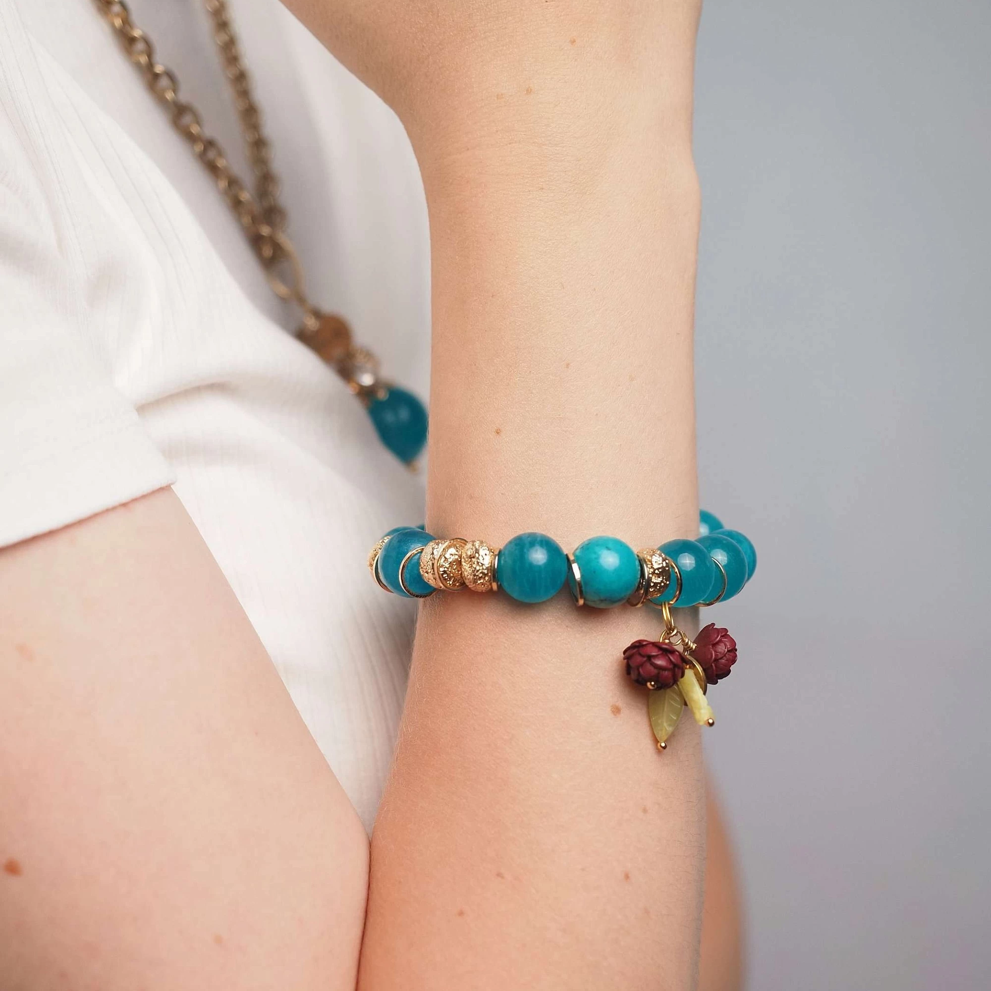 Браслет женский из Амазонита и Вулканита