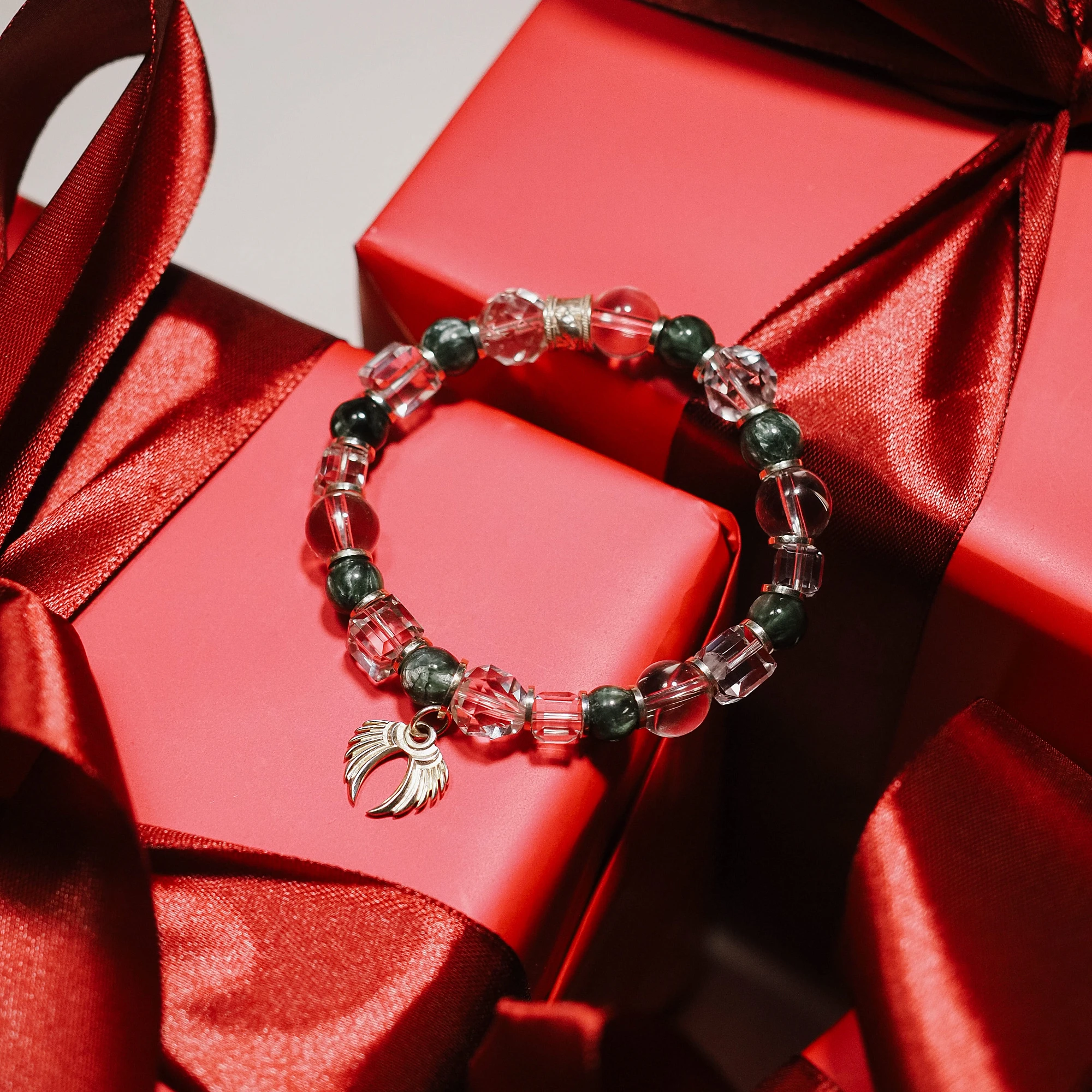 Браслет лаконичный из Горного хрусталя и Серафинита №2