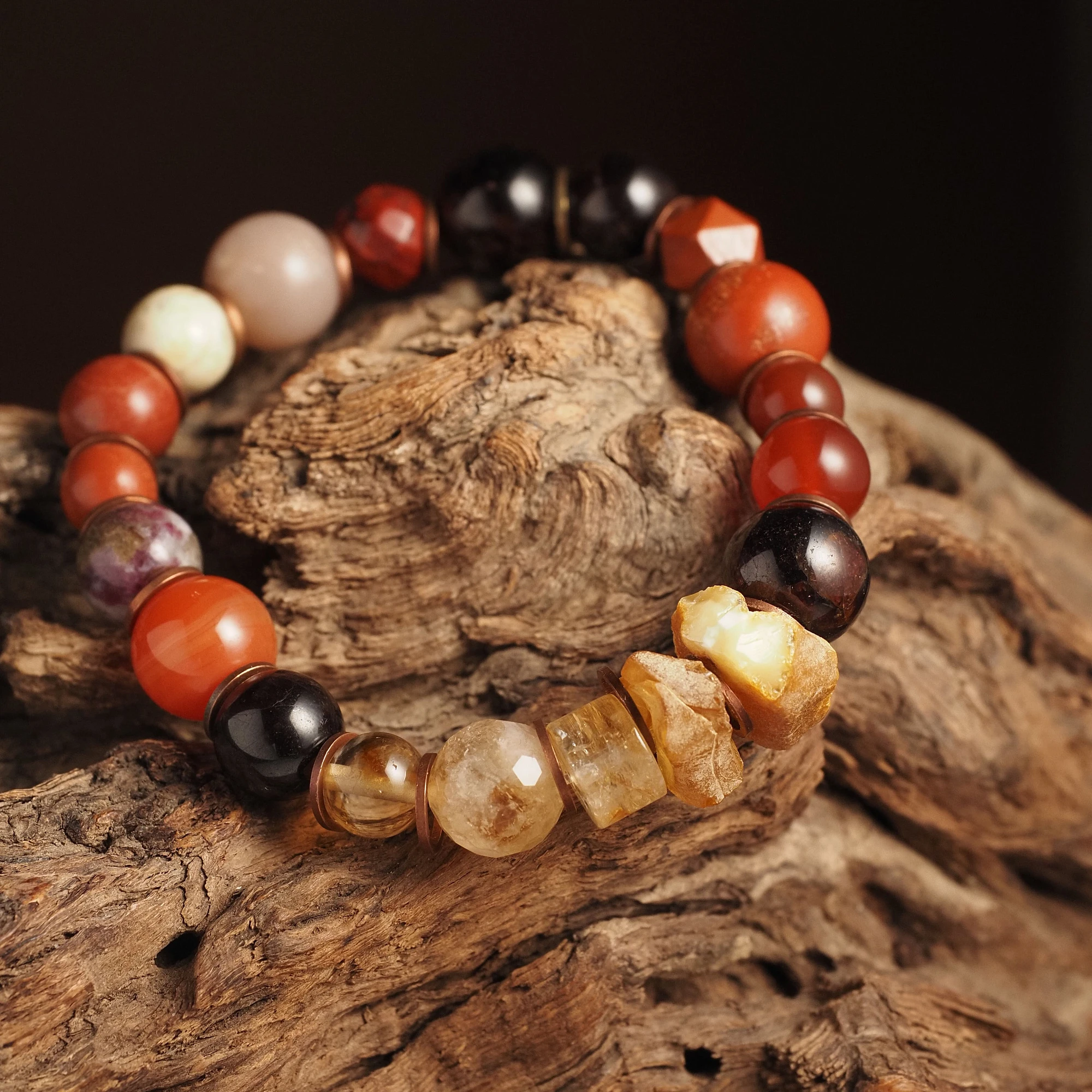 Талисман года 2026 лаконичный