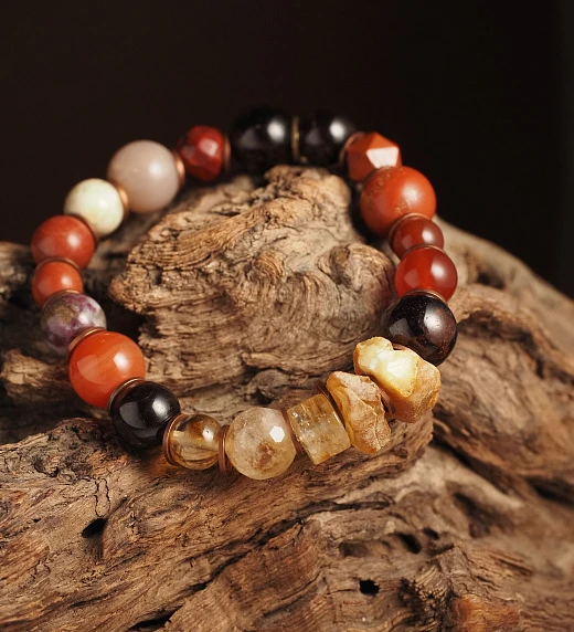 Талисман года 2026 лаконичный