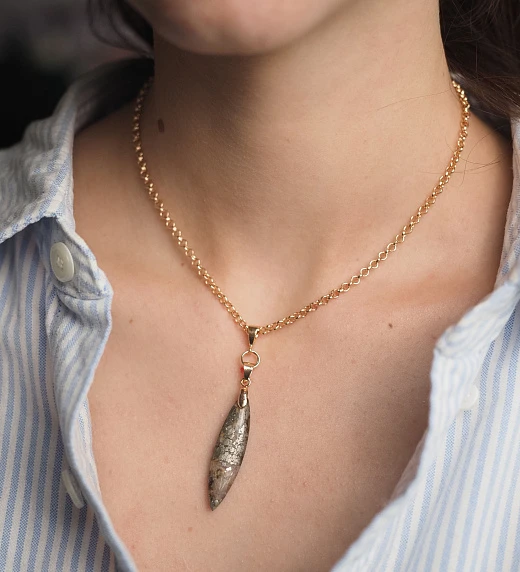 Кулон из Пренита