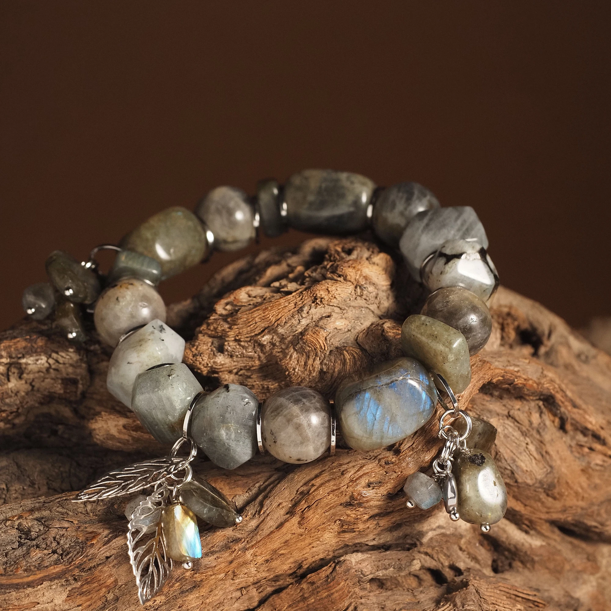 Браслет из Лабрадора для женщин