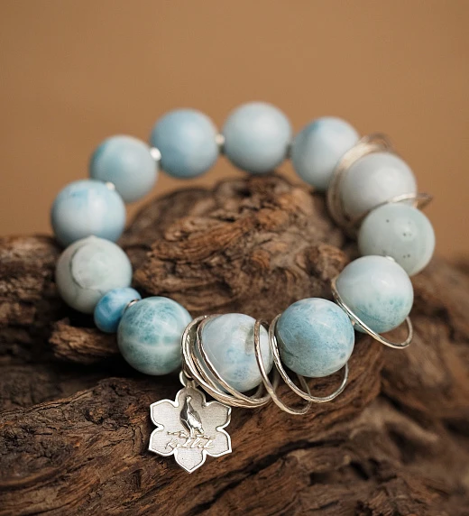 Браслет женский из Ларимара