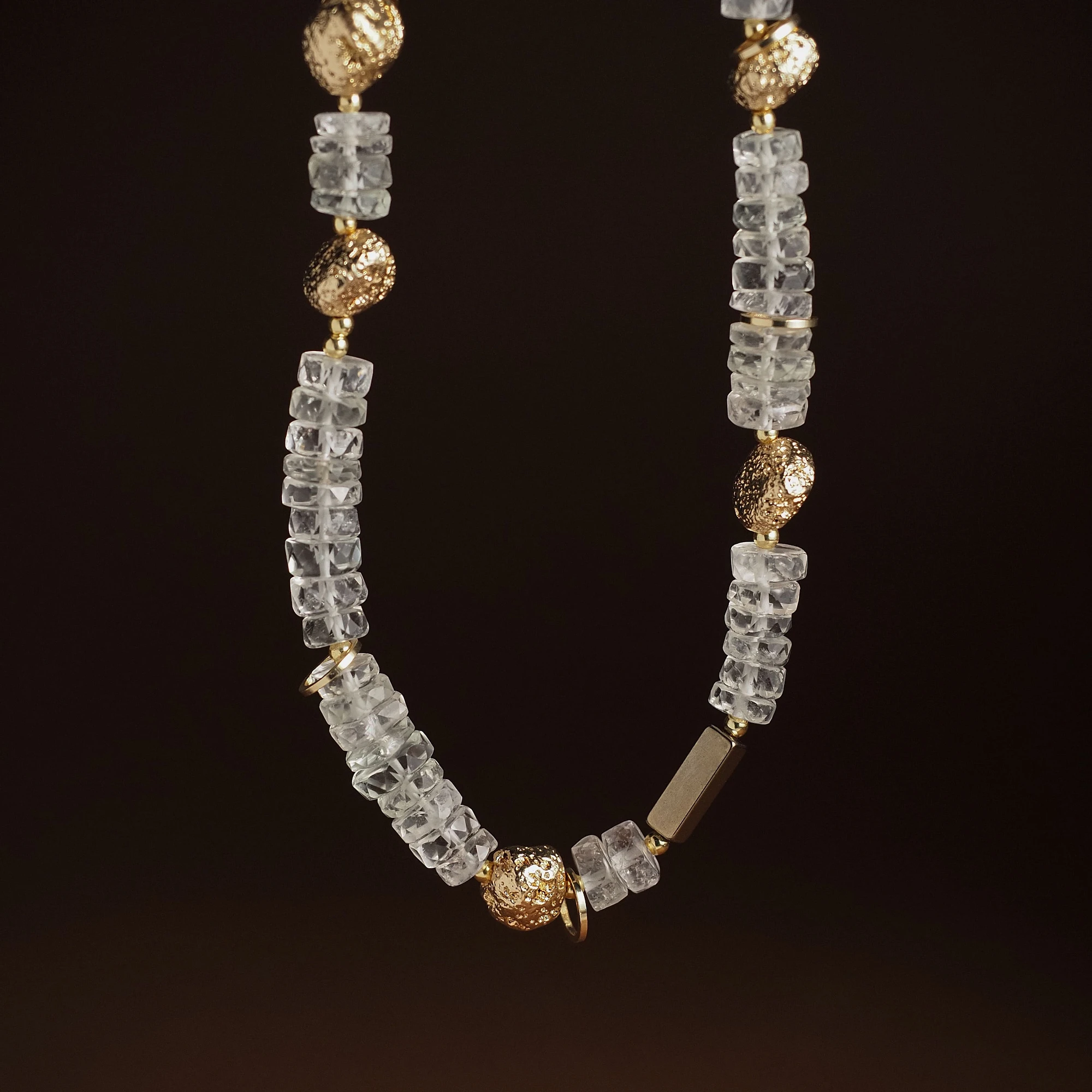 Чокер женский из зеленого Аметиста, Вулканита и Гематита