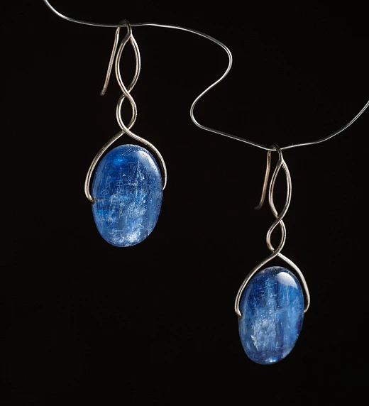 Серьги из Кианита