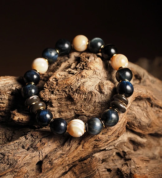 Браслет лаконичный для 18-го числа рождения