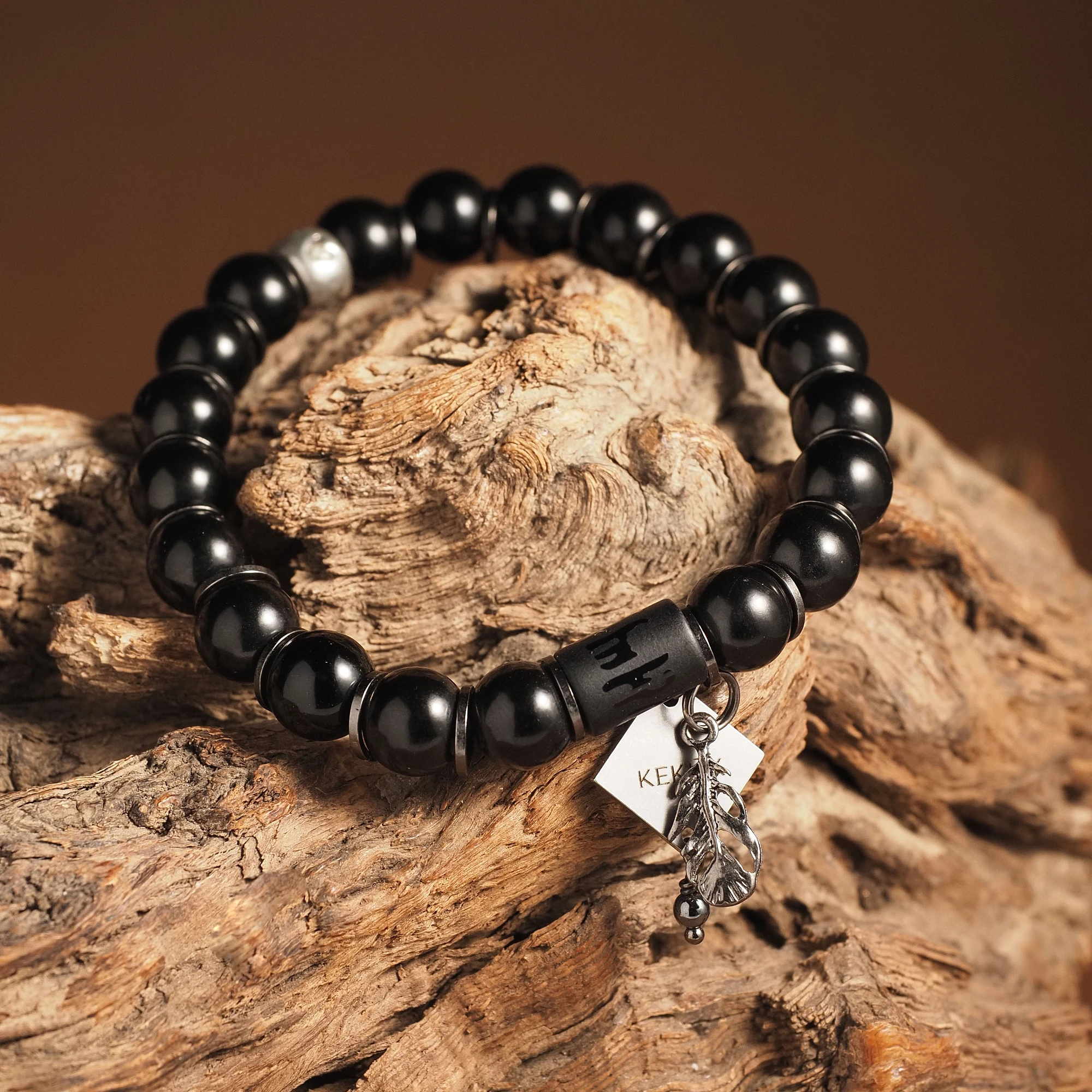 Браслет лаконичный из Гагата