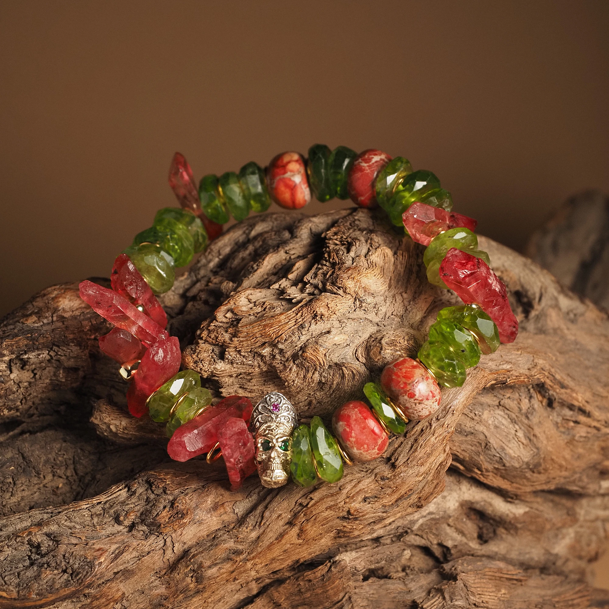 Браслет женский из Хризолита, Варисцита и Кварца