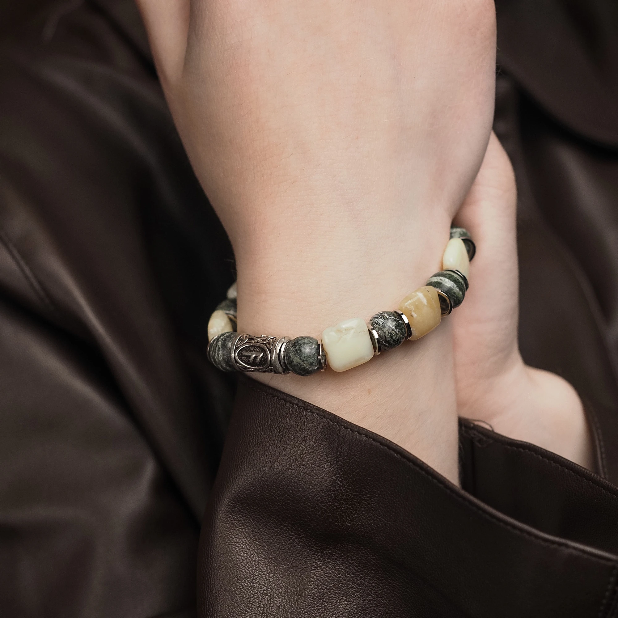 Браслет из Опала и Хризотила лаконичный