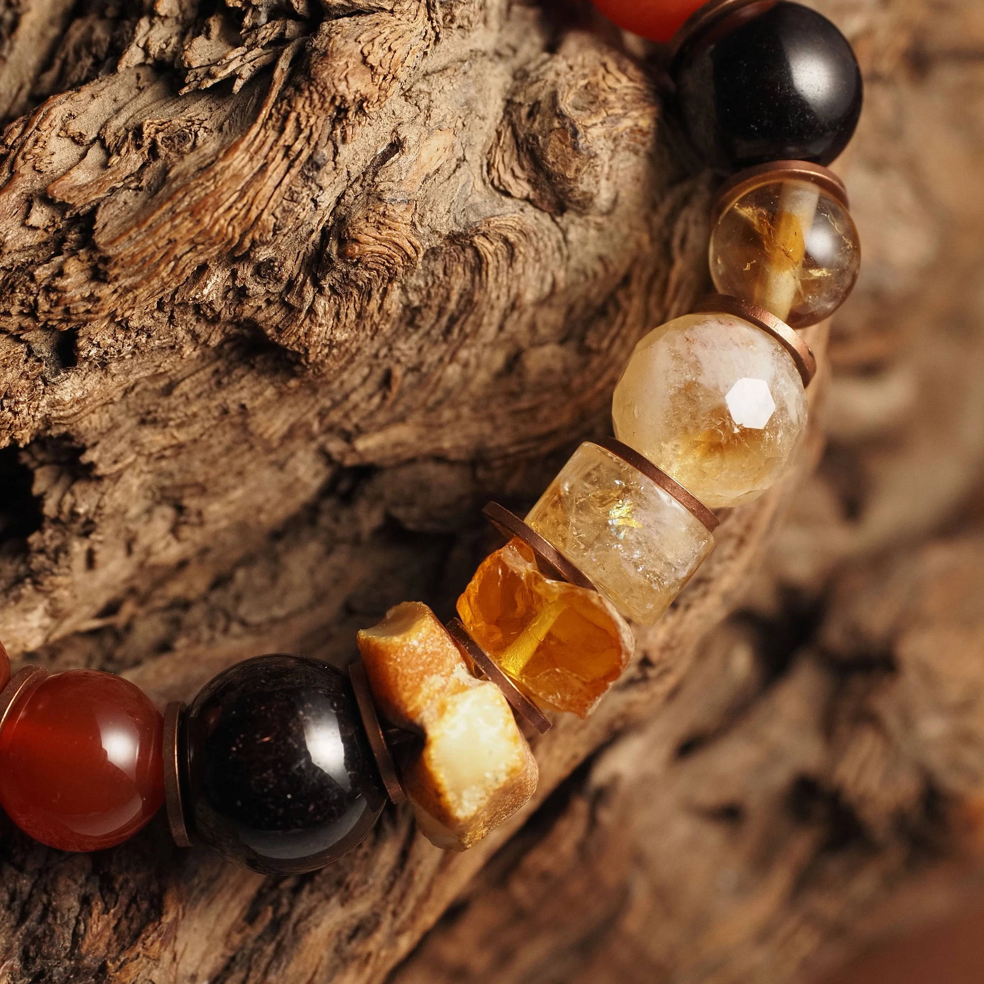 Талисман года 2026 лаконичный