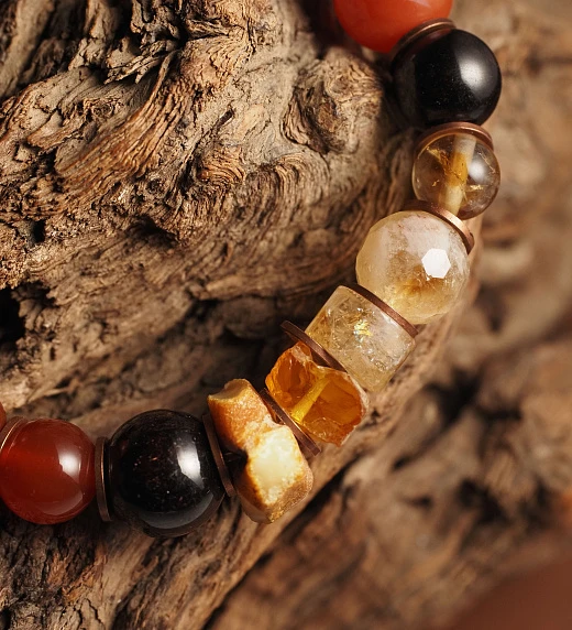 Талисман года 2026 лаконичный