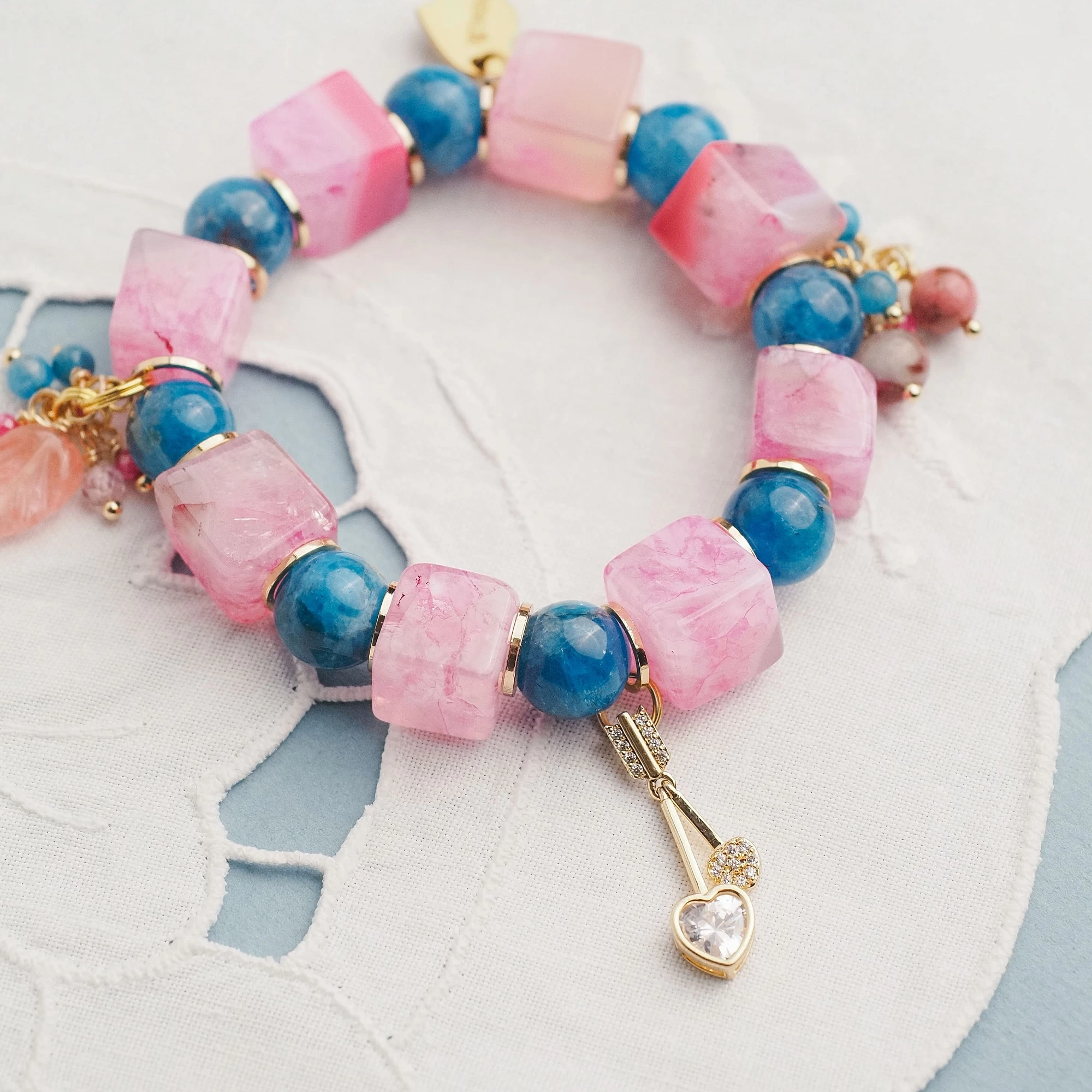 Браслет женский из Агата и Апатита