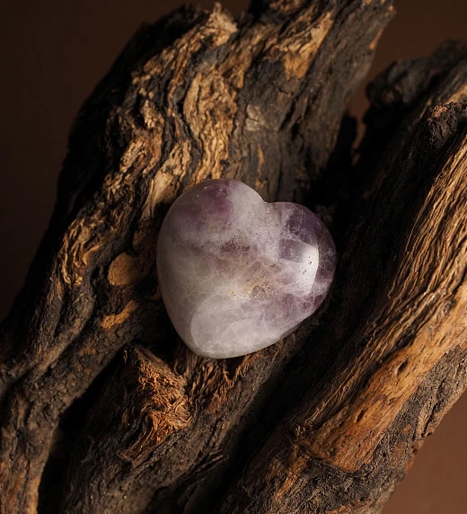 Каменное сердце из Аметиста