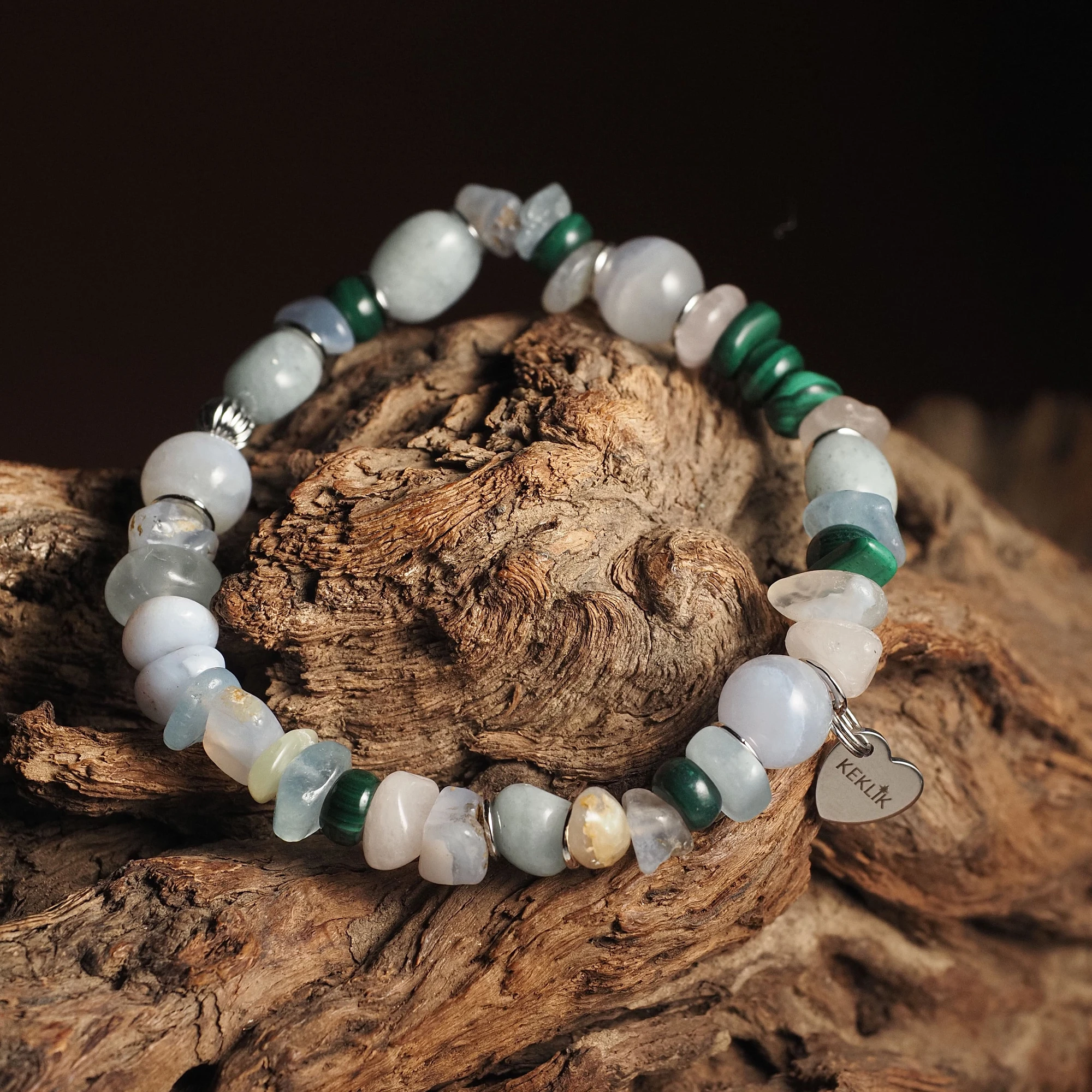 Браслет лаконичный из Малахита, Сапфирина, Берилла и Аквамарина