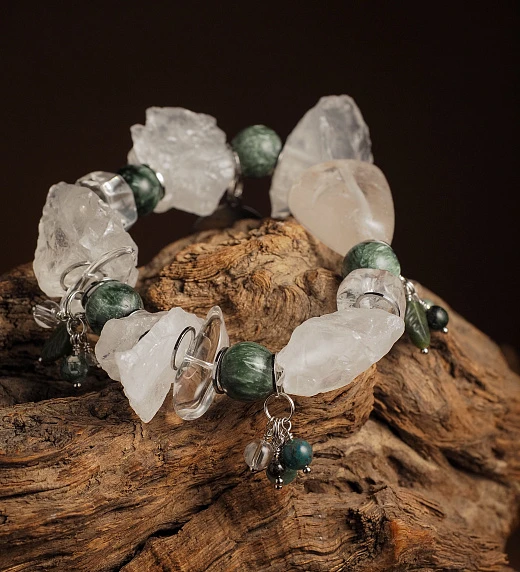 Браслет женский из Горного хрусталя и Серафинита №2