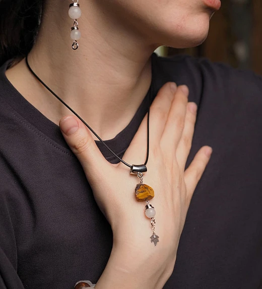 Подвеска для 6-го числа рождения