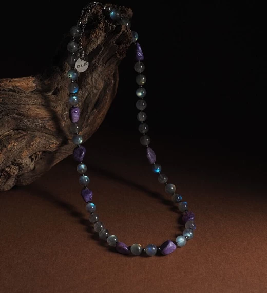 Чокер женский из Чароита и Лабрадора