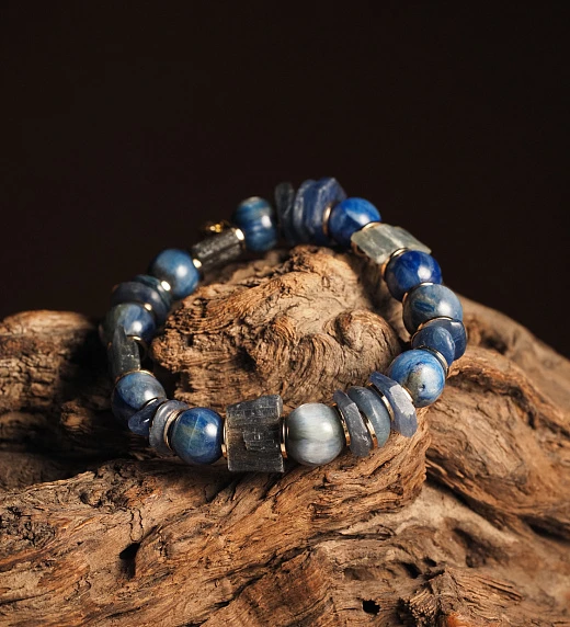 Браслет женский из Кианита